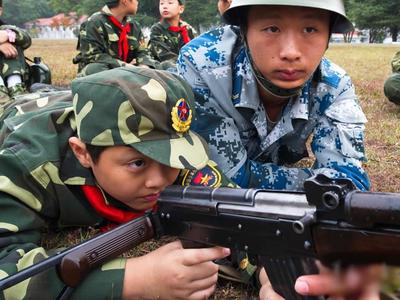 “軍旅小兵”北京軍事夏令營